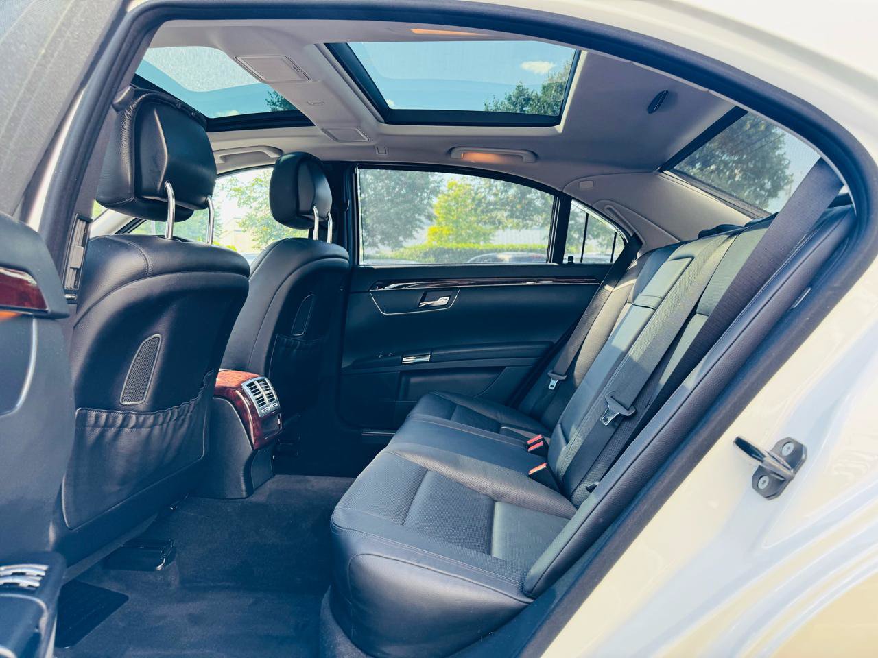 Used 2013 Mercedes-Benz S 550 4MATIC image 16