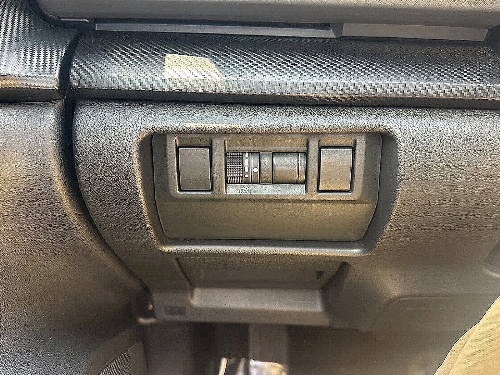 Certified 2024 Subaru Crosstrek 2.0i Premium AWD/4WD image 25