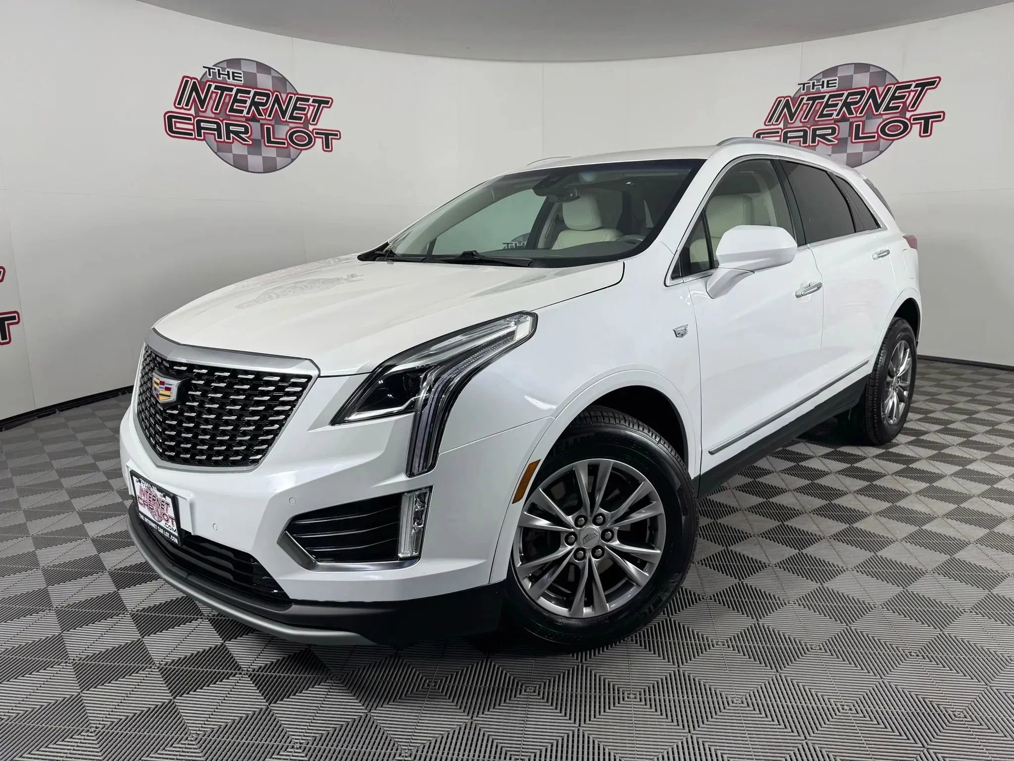 Used 2021 Cadillac XT5 Premium Luxury AWD/4WD image 1