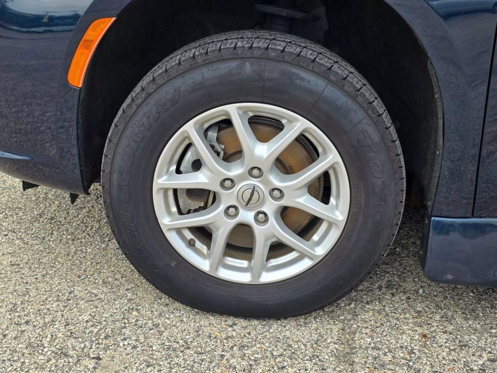 Used 2021 Chrysler Pacifica Touring-L w/ Uconnect Theater Family Group FWD image 16