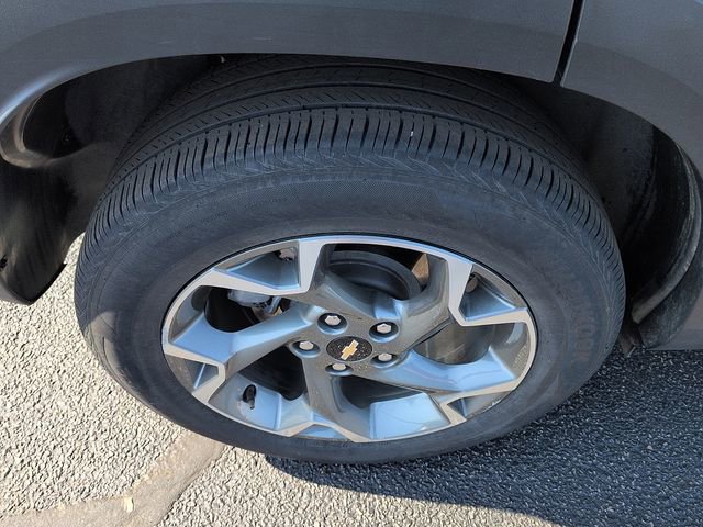 Used 2025 Chevrolet Trax LT w/ LT Convenience Package image 18