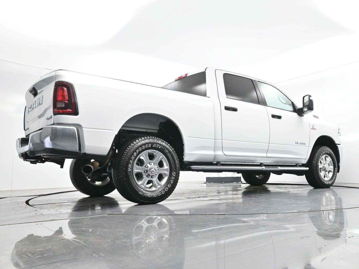 Used 2025 RAM 2500 Big Horn AWD/4WD image 50