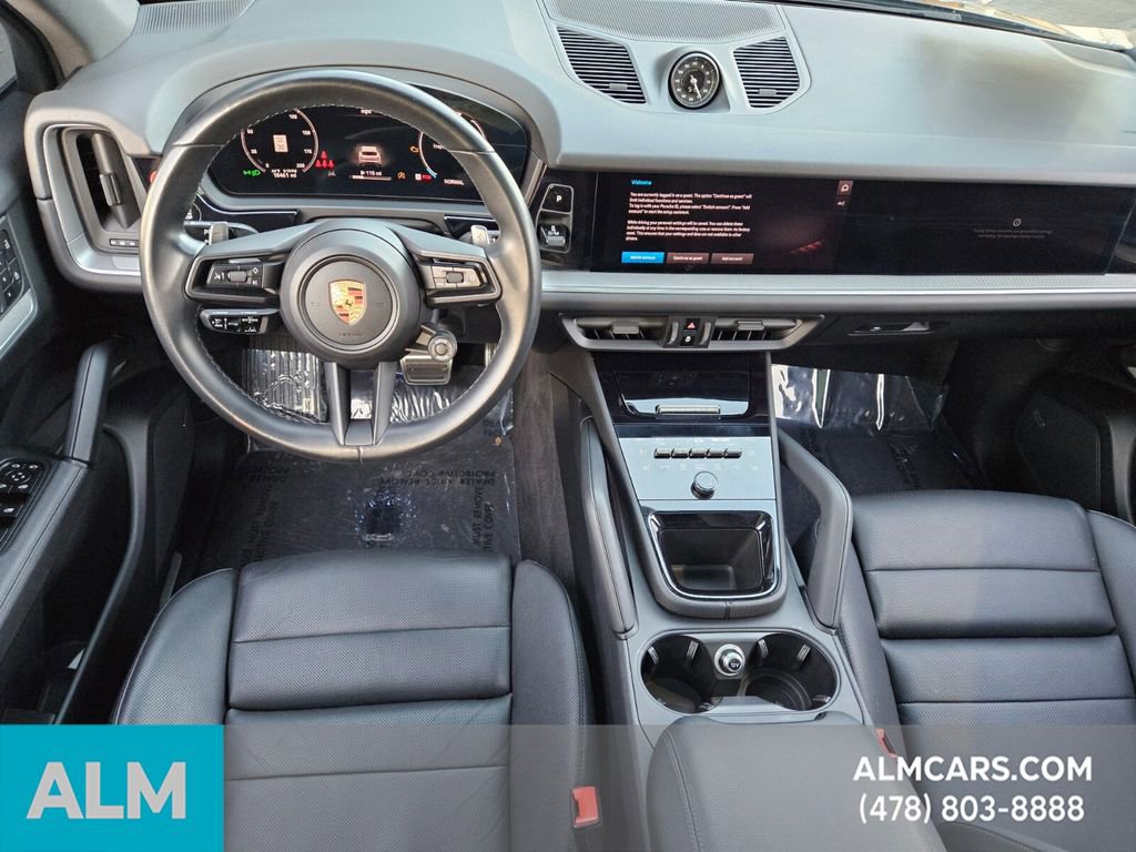 Used 2024 Porsche Cayenne S image 15