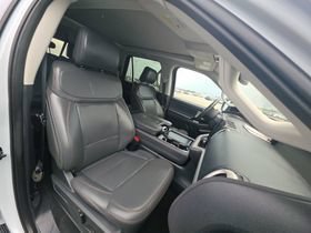Used 2025 Ford Expedition Active AWD/4WD image 7