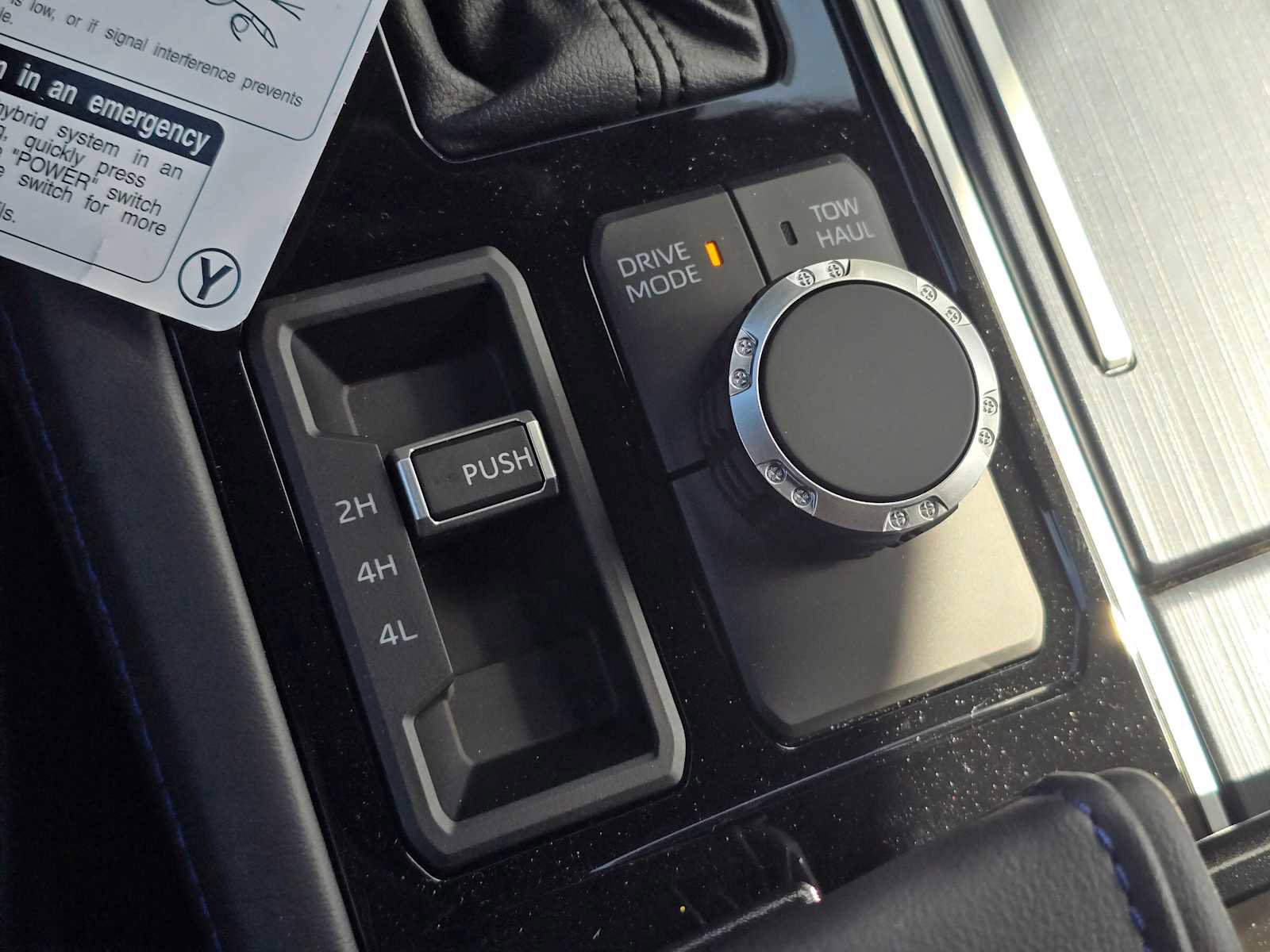 New 2025 Toyota Tundra Platinum image 30