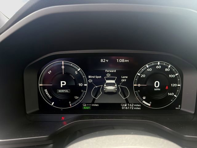 Used 2025 Mitsubishi Outlander SEL Black Edition AWD/4WD image 16