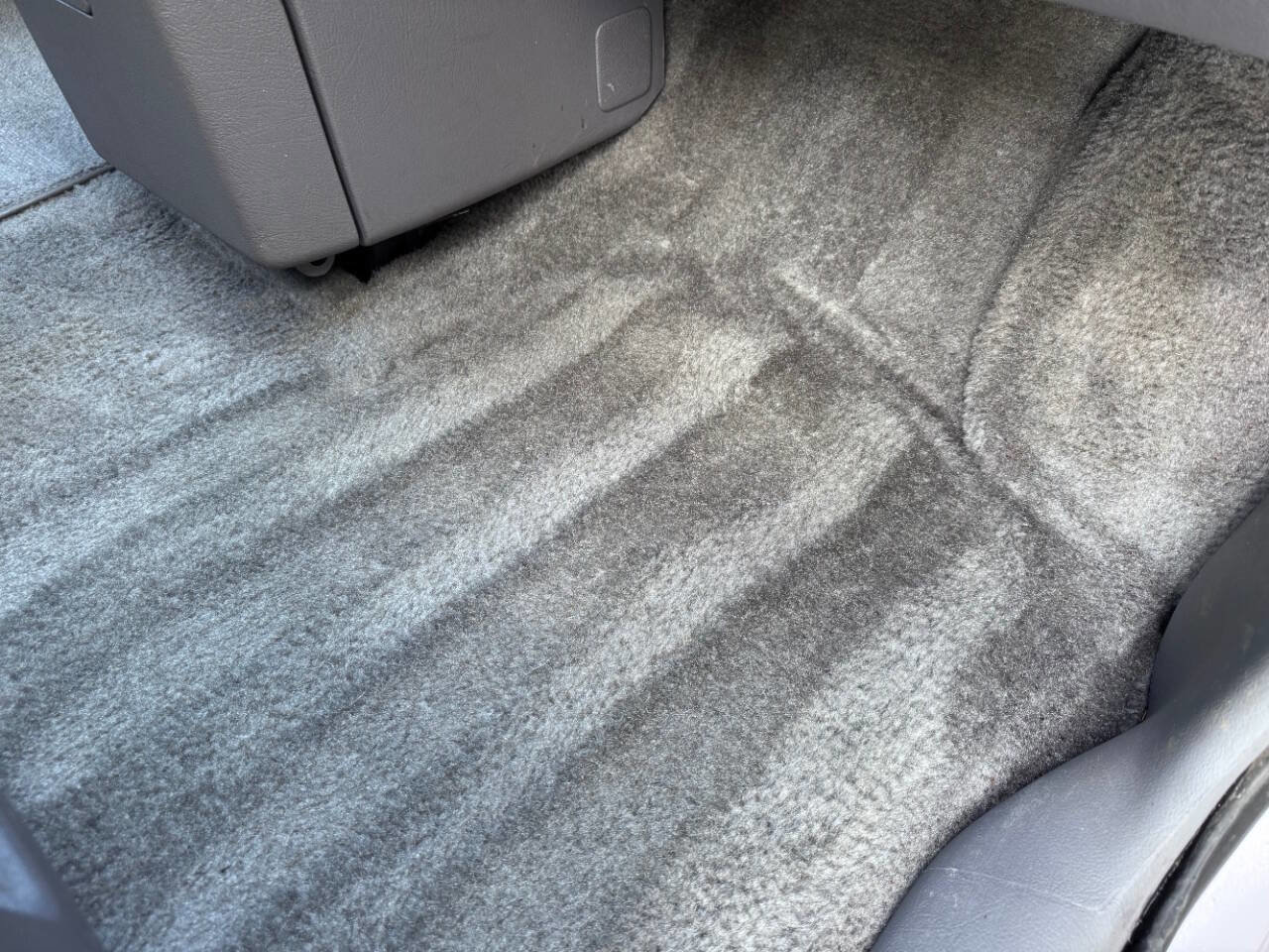 Used 1992 Plymouth Grand Voyager LE image 35