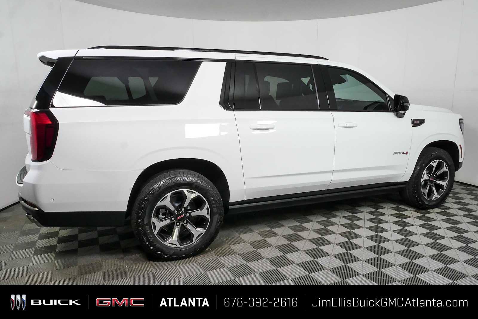 New 2026 GMC Yukon XL AT4 Ultimate AWD/4WD image 2