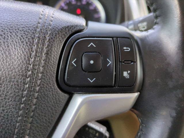 Certified 2016 Toyota Highlander XLE FWD image 27