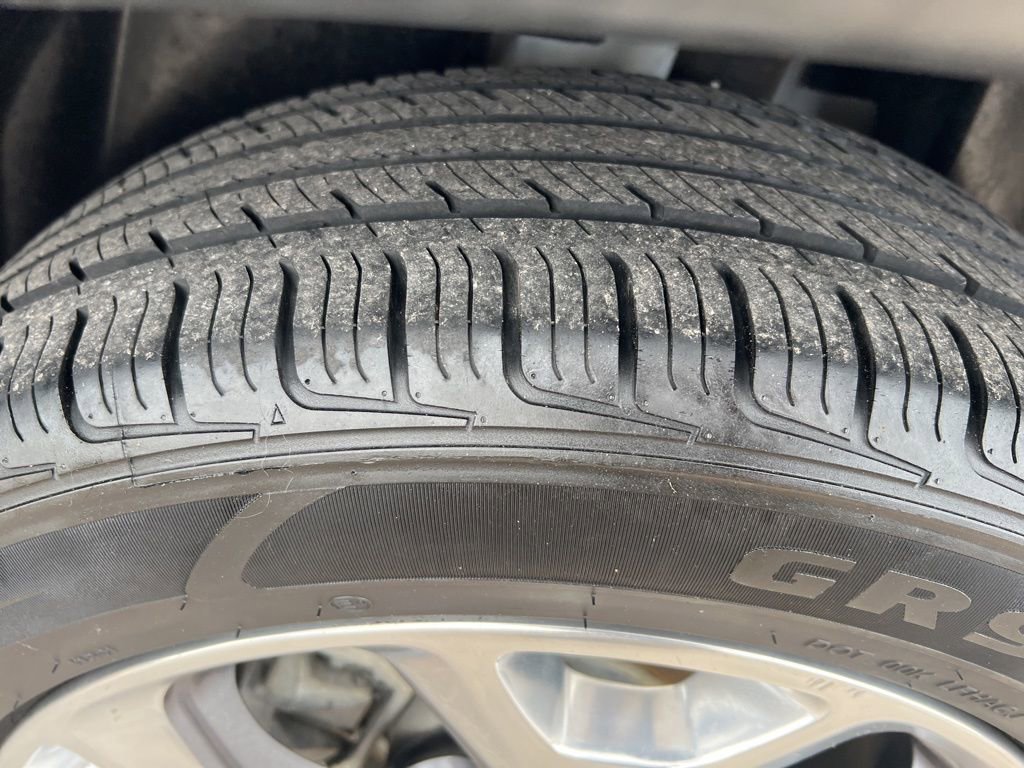 Used 2021 Jeep Compass Limited image 43