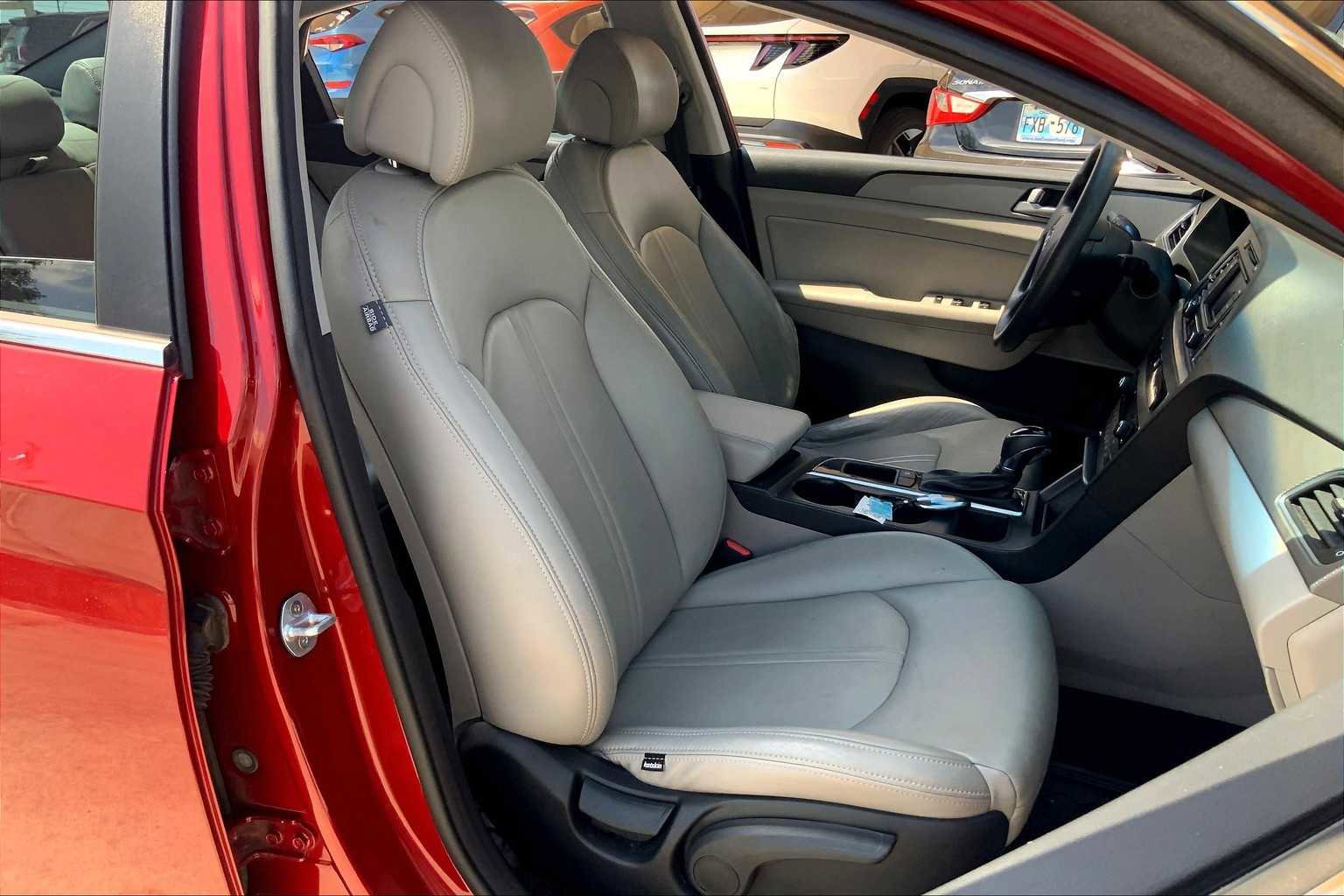 Used 2016 Hyundai Sonata SE image 9