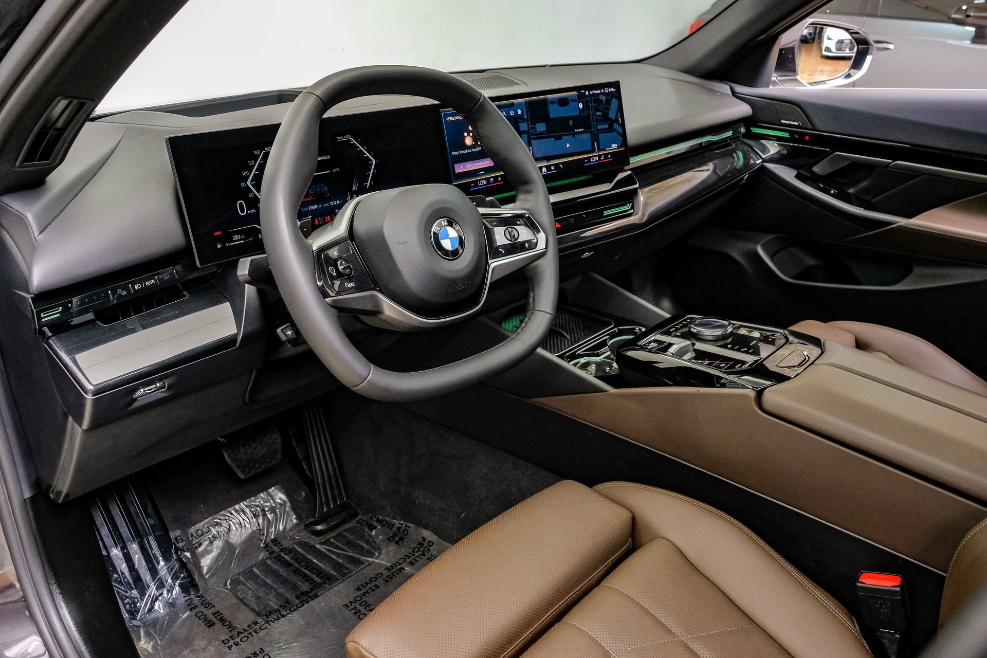 Used 2026 BMW 530i xDrive AWD/4WD image 3