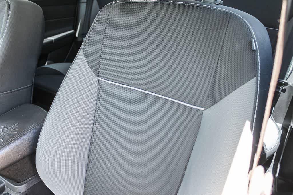Used 2014 Ford Focus SE FWD image 12