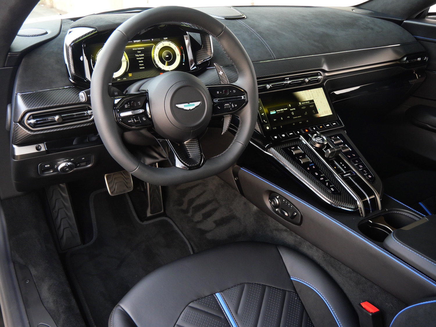 New 2026 Aston Martin V8 Vantage S RWD image 3