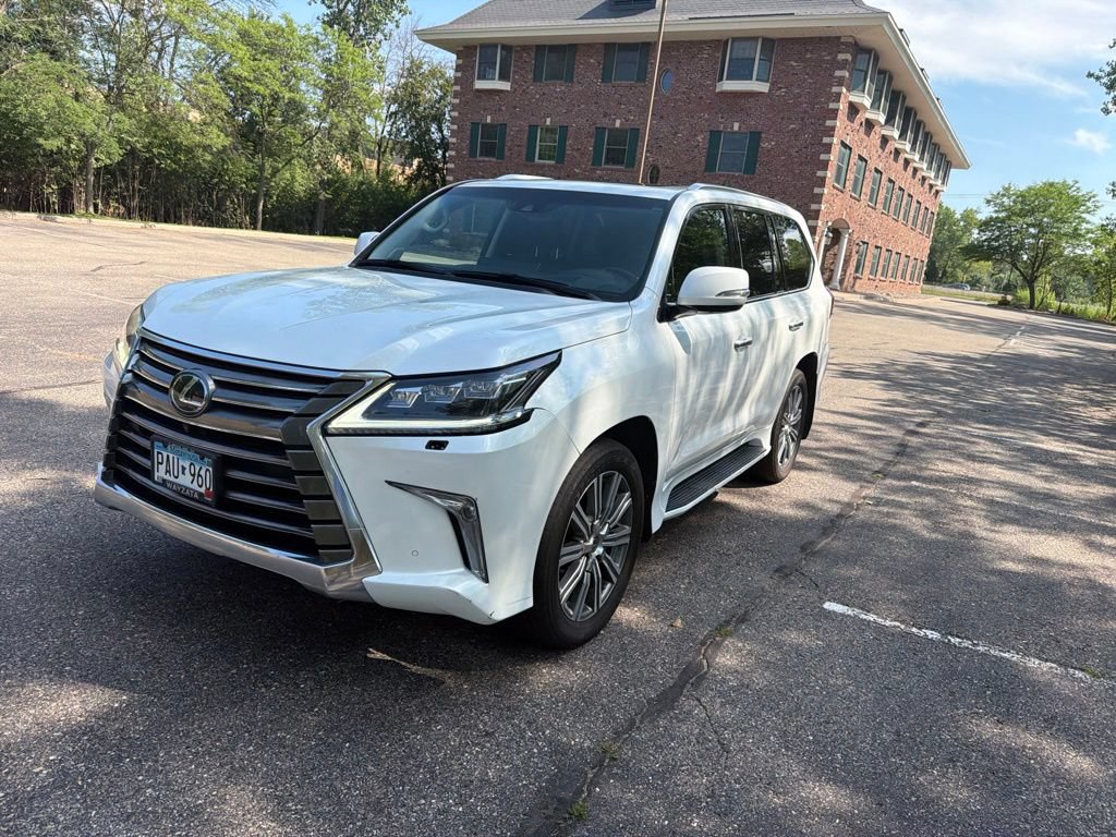 Used 2016 Lexus LX 570 4WD w/ Luxury Package image 6