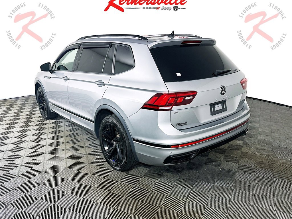 Used 2023 Volkswagen Tiguan SE R-Line image 5