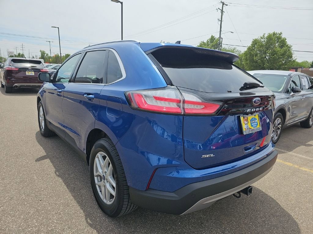 Used 2022 Ford Edge SEL w/ Convenience Package AWD/4WD image 4