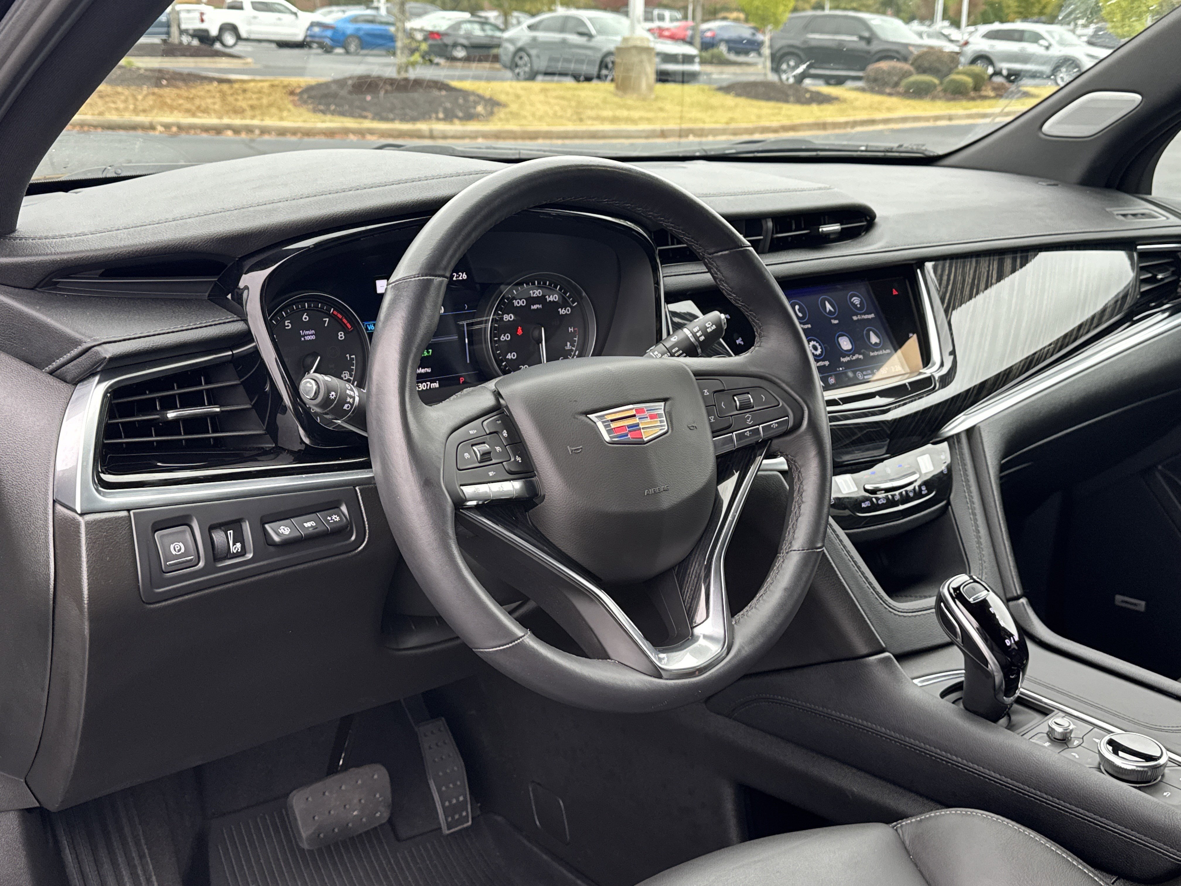 Used 2025 Cadillac XT6 Premium Luxury w/ Technology Package image 25