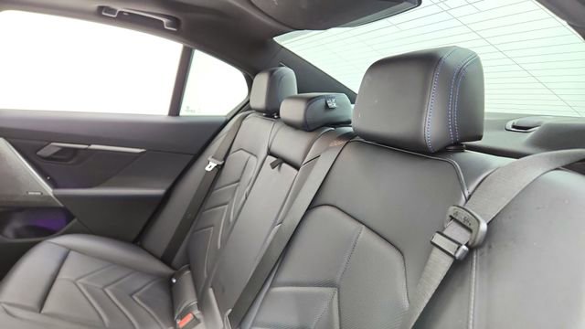 Used 2025 BMW i5 xDrive40 w/ M Sport Package image 30