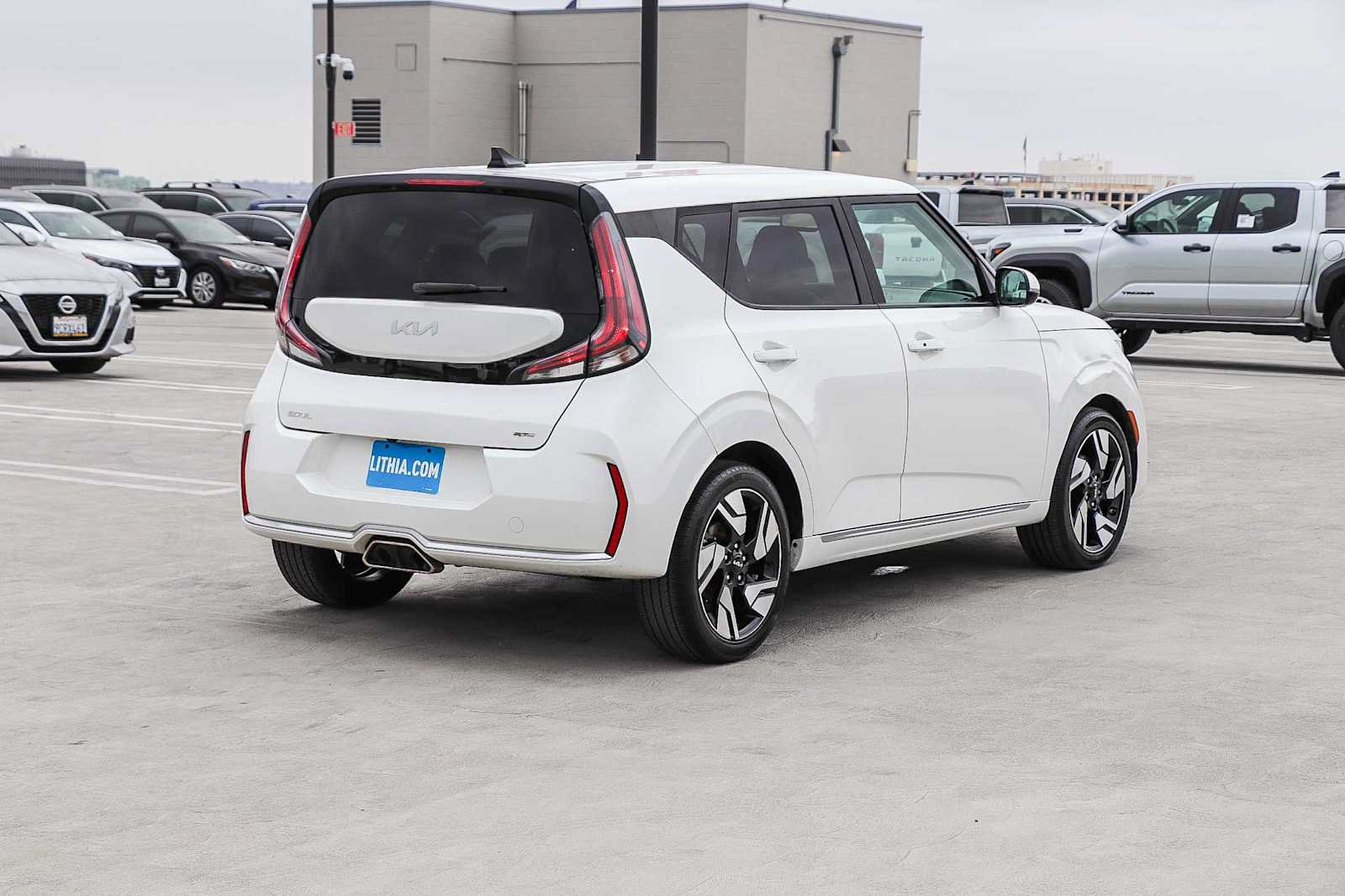 Used 2023 Kia Soul GT-Line FWD image 6