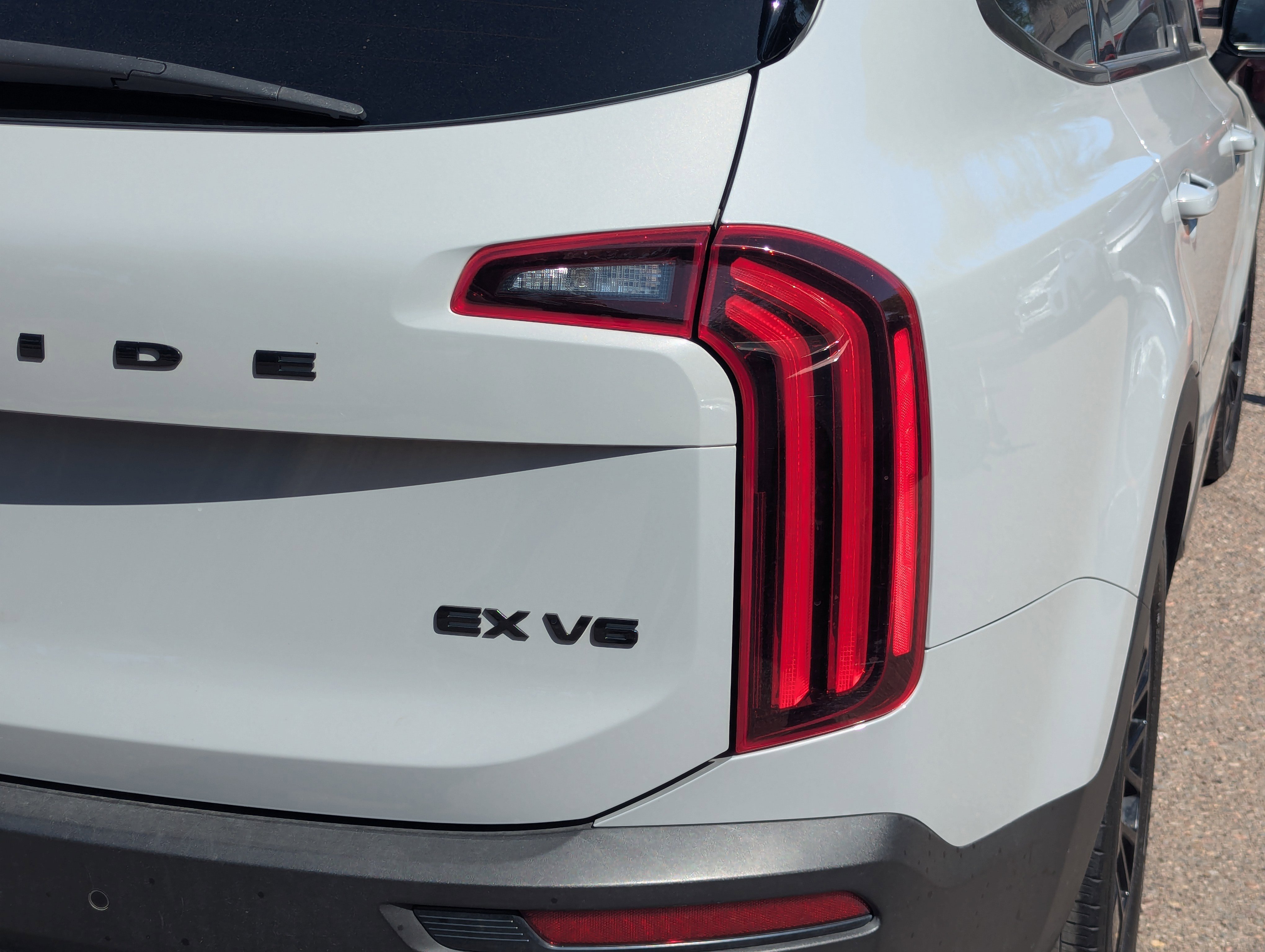 Used 2021 Kia Telluride EX w/ EX Premium Package image 10