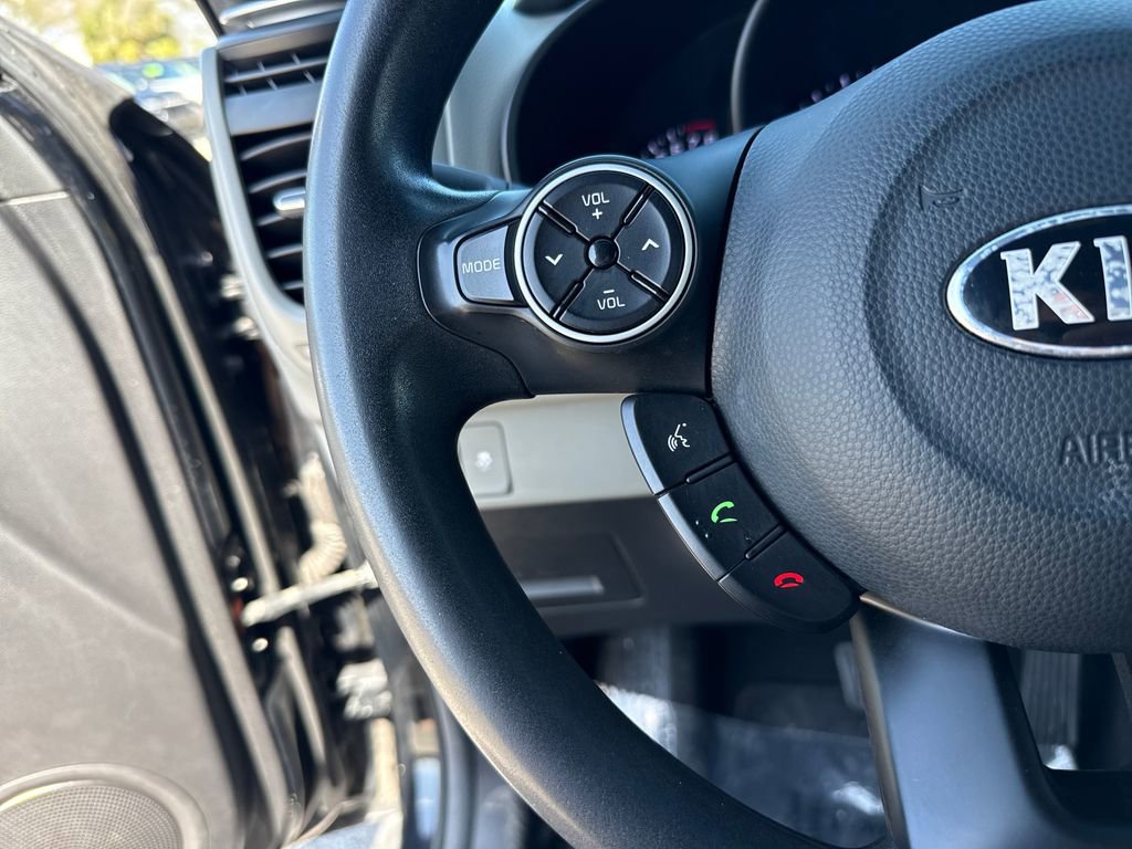 Used 2018 Kia Soul Base image 15