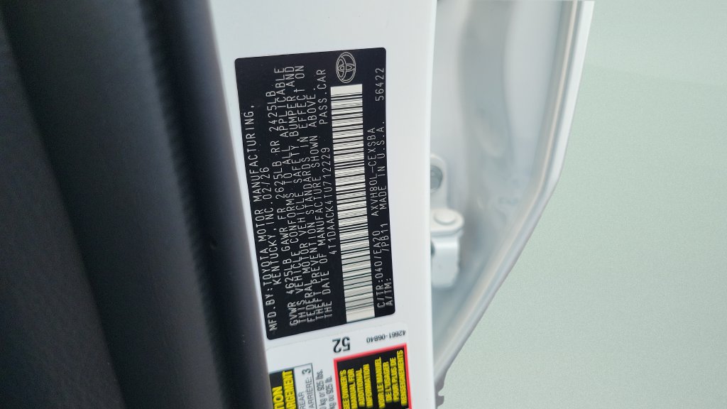 Used 2026 Toyota Camry SE FWD image 23