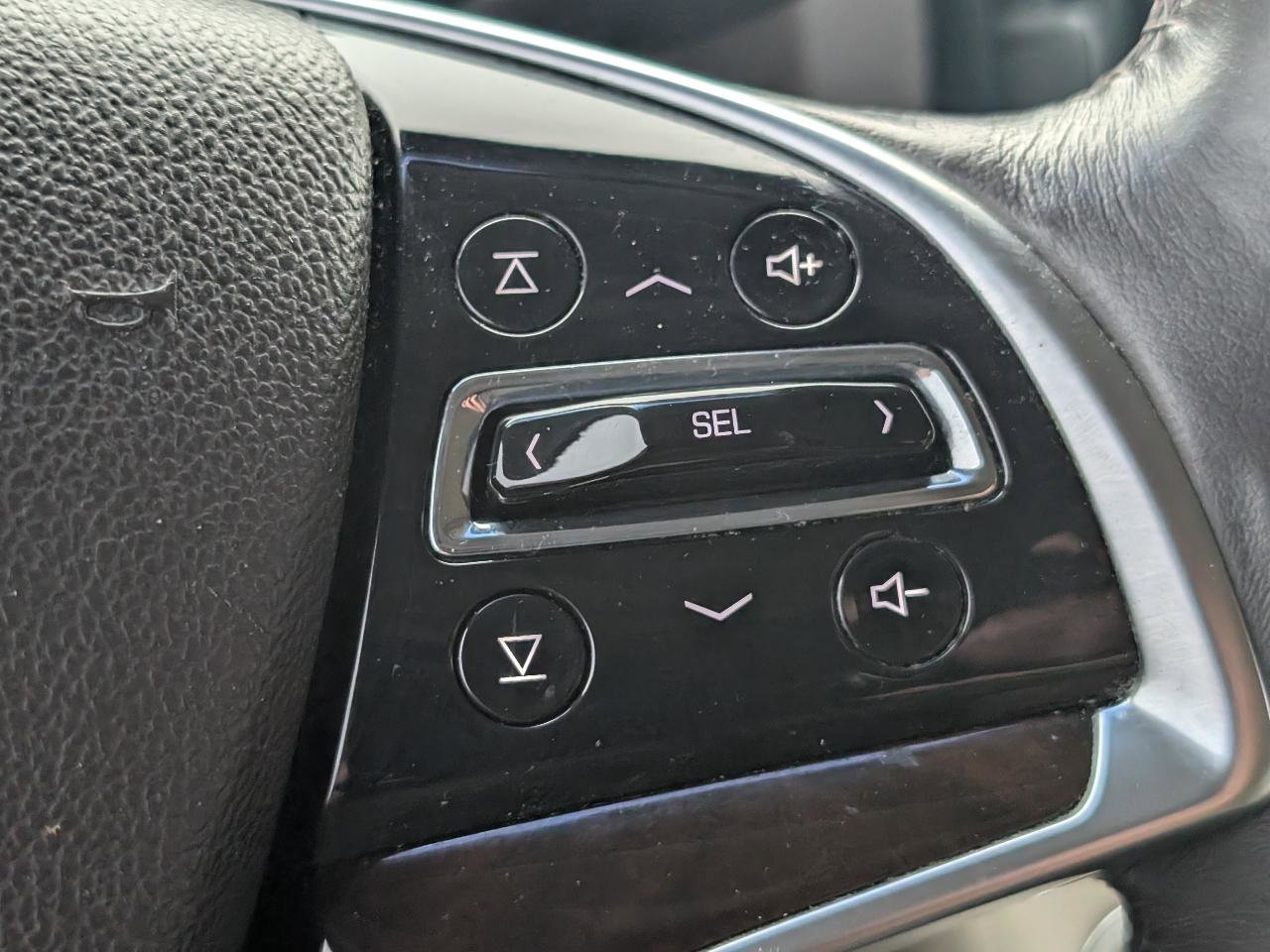 Used 2016 Cadillac Escalade Premium RWD image 14