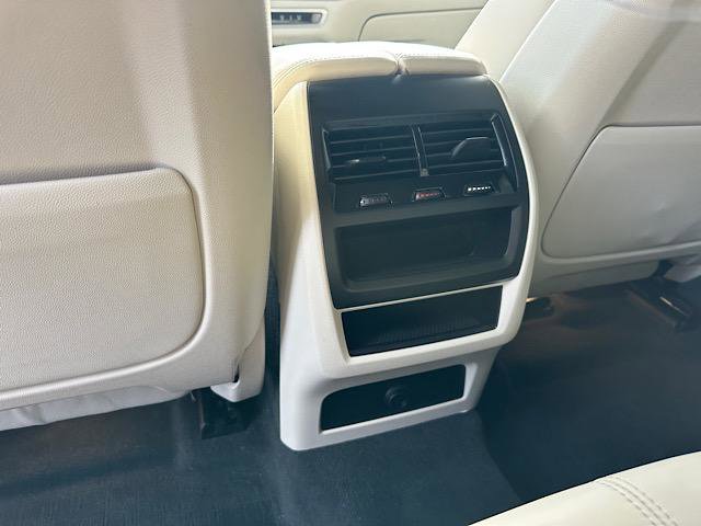 Certified 2024 BMW X6 xDrive40i w/ Executive Package image 25