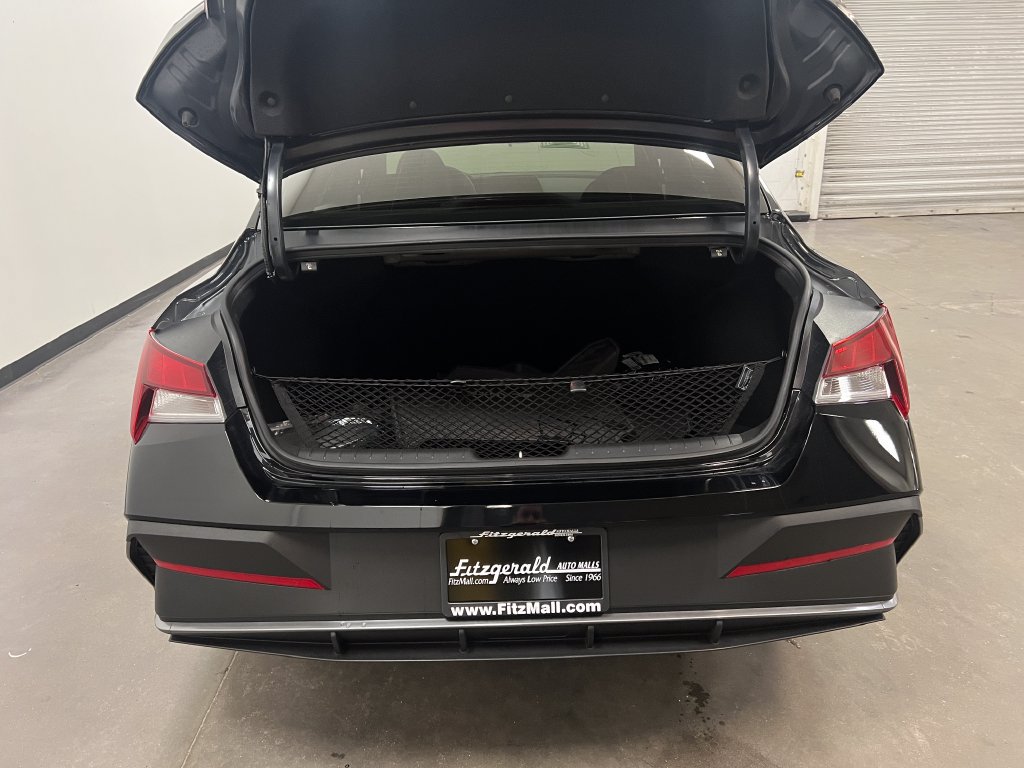 Used 2025 Hyundai Elantra Sport FWD image 23