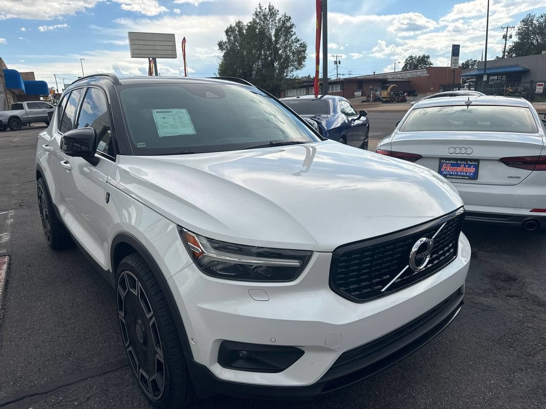 Used 2019 Volvo XC40 T5 R-Design AWD/4WD image 4