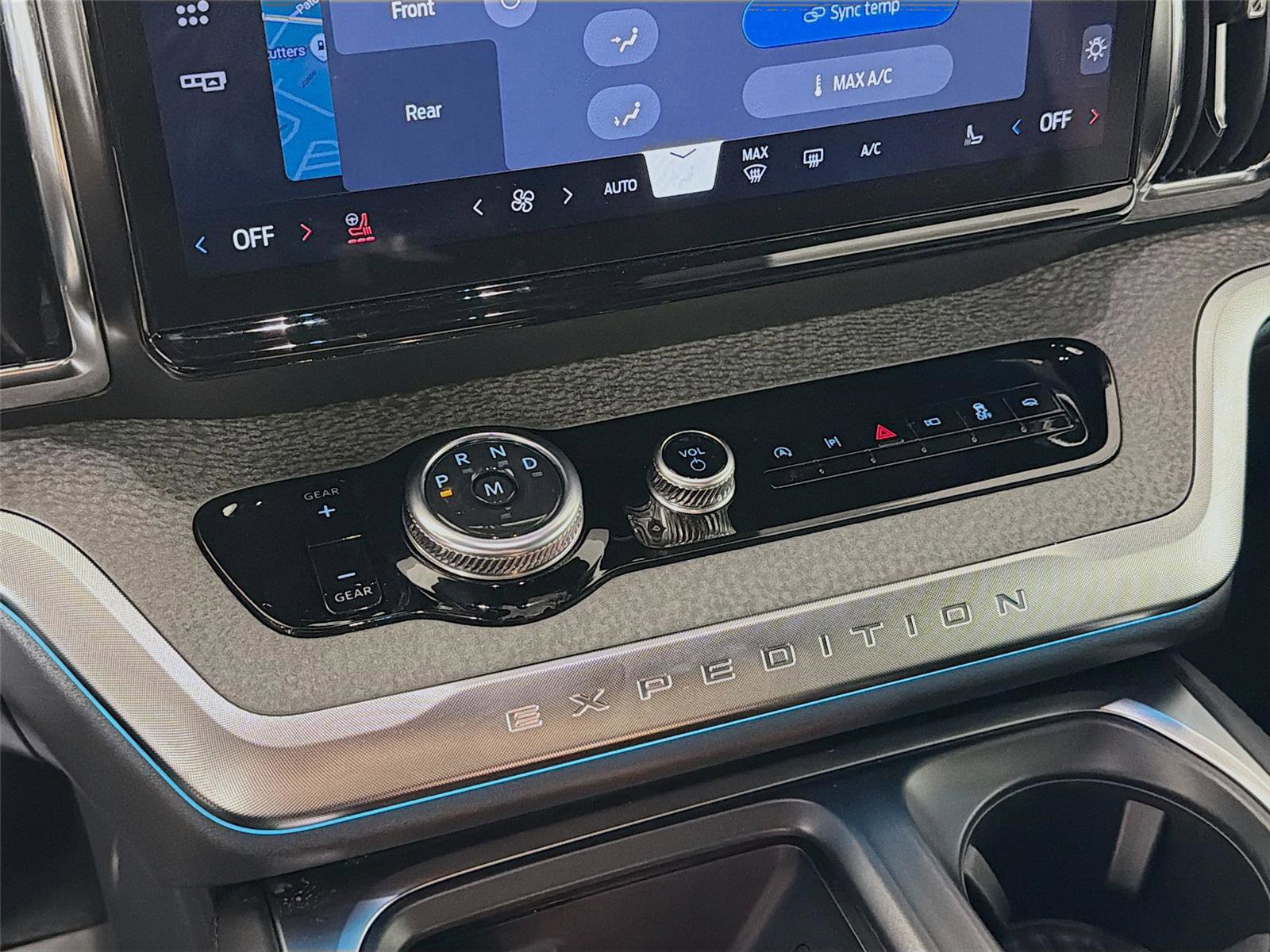 Used 2025 Ford Expedition Tremor image 19