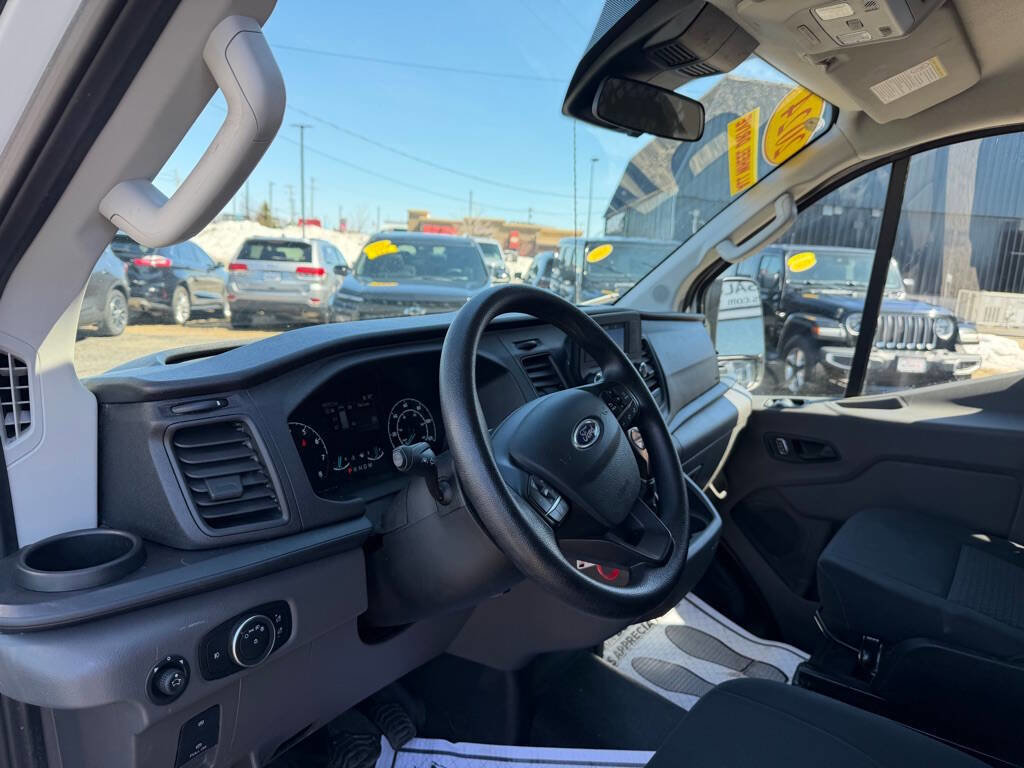 Used 2024 Ford Transit 250 Low Roof AWD w/ Exterior Upgrade Package image 12