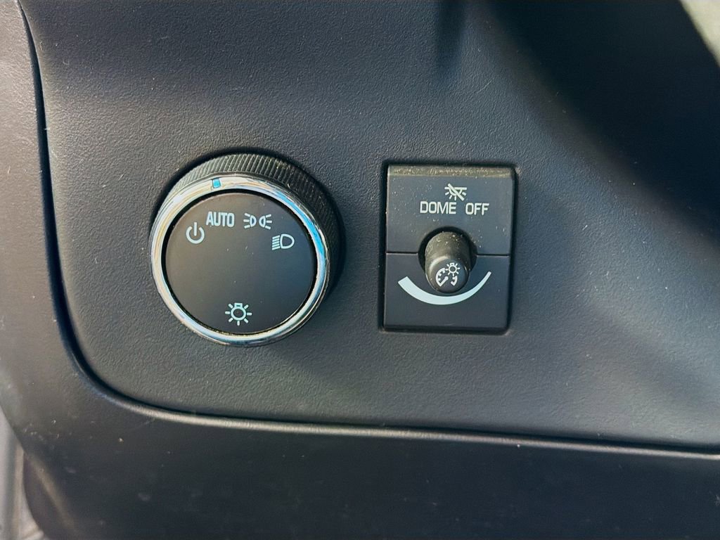 Used 2011 Chevrolet Express 1500 LT w/ LT Preferred Equipment Group AWD/4WD image 11