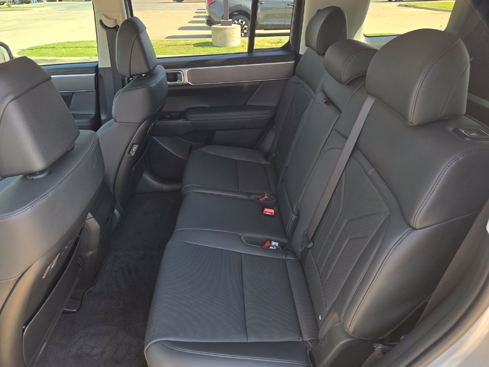 New 2027 Hyundai Santa Fe SEL AWD/4WD image 18
