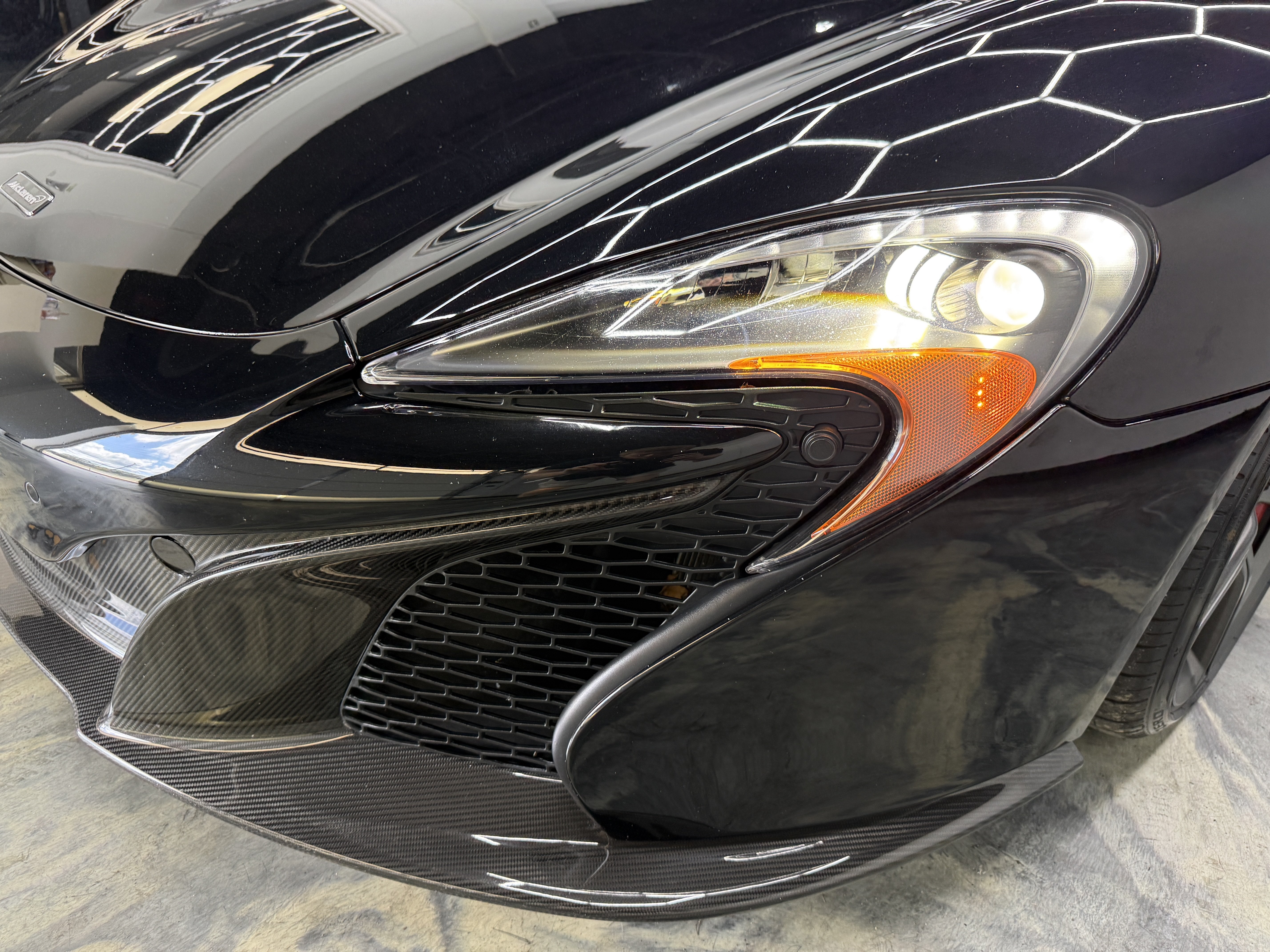Used 2016 McLaren 650S Spider RWD image 41