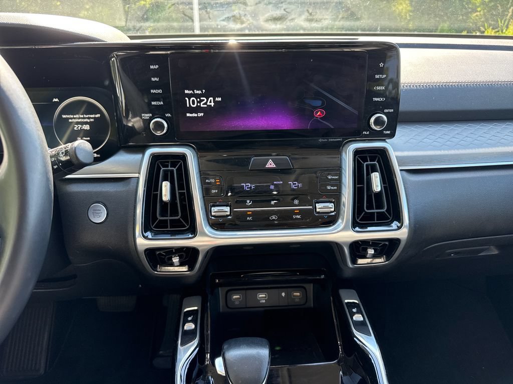 Used 2023 Kia Sorento SX AWD/4WD image 18
