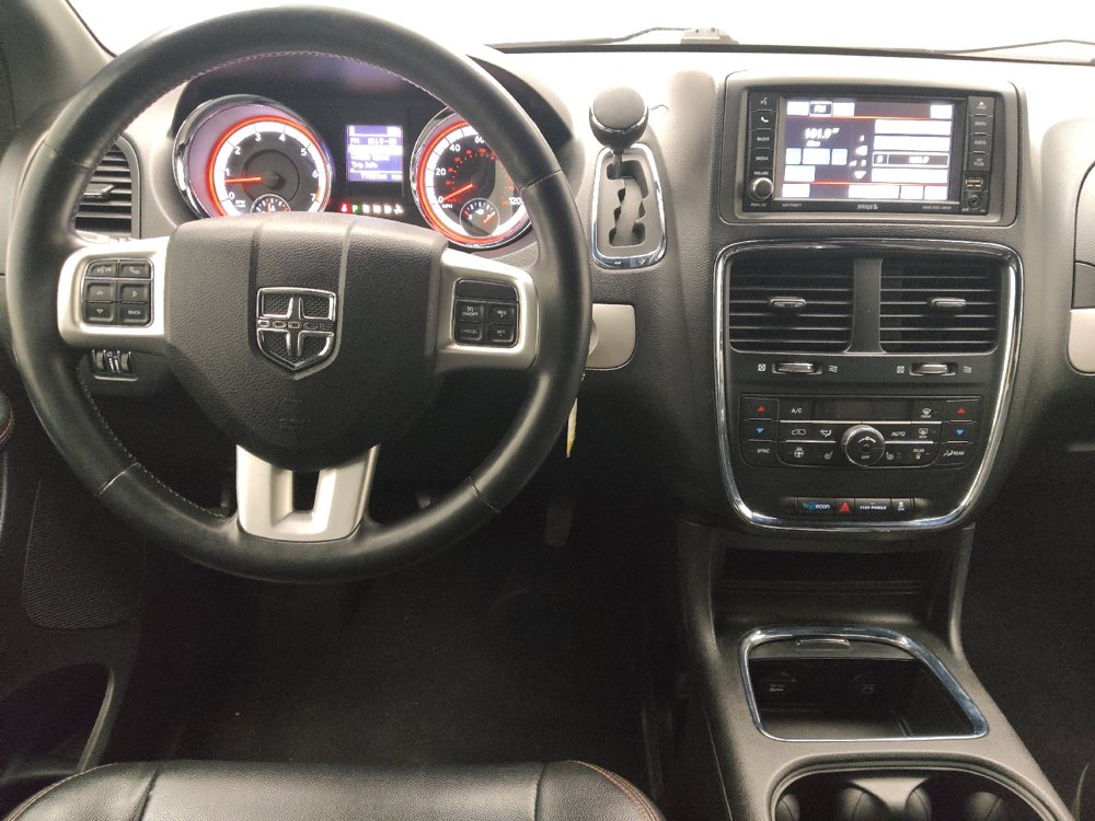 Used 2015 Dodge Grand Caravan R/T w/ Driver Convenience Group FWD image 22