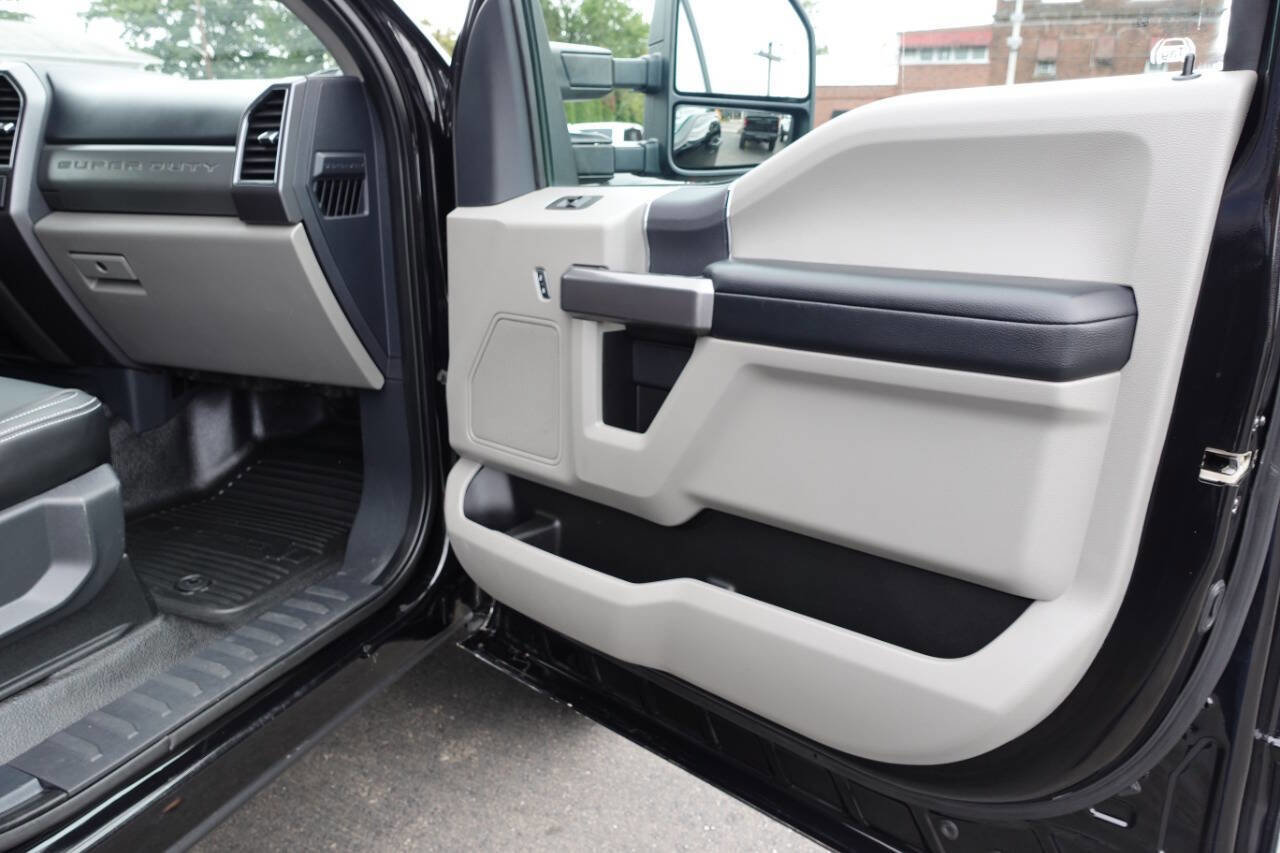 Used 2022 Ford F350 XLT w/ XLT Value Package image 34