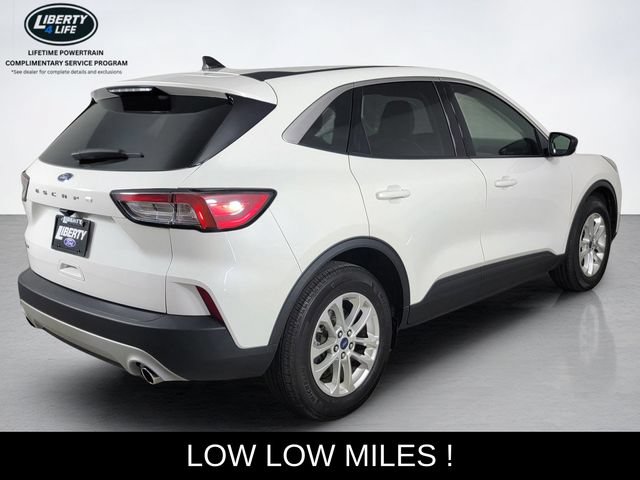 Used 2022 Ford Escape SE w/ Cold Weather Package FWD image 6