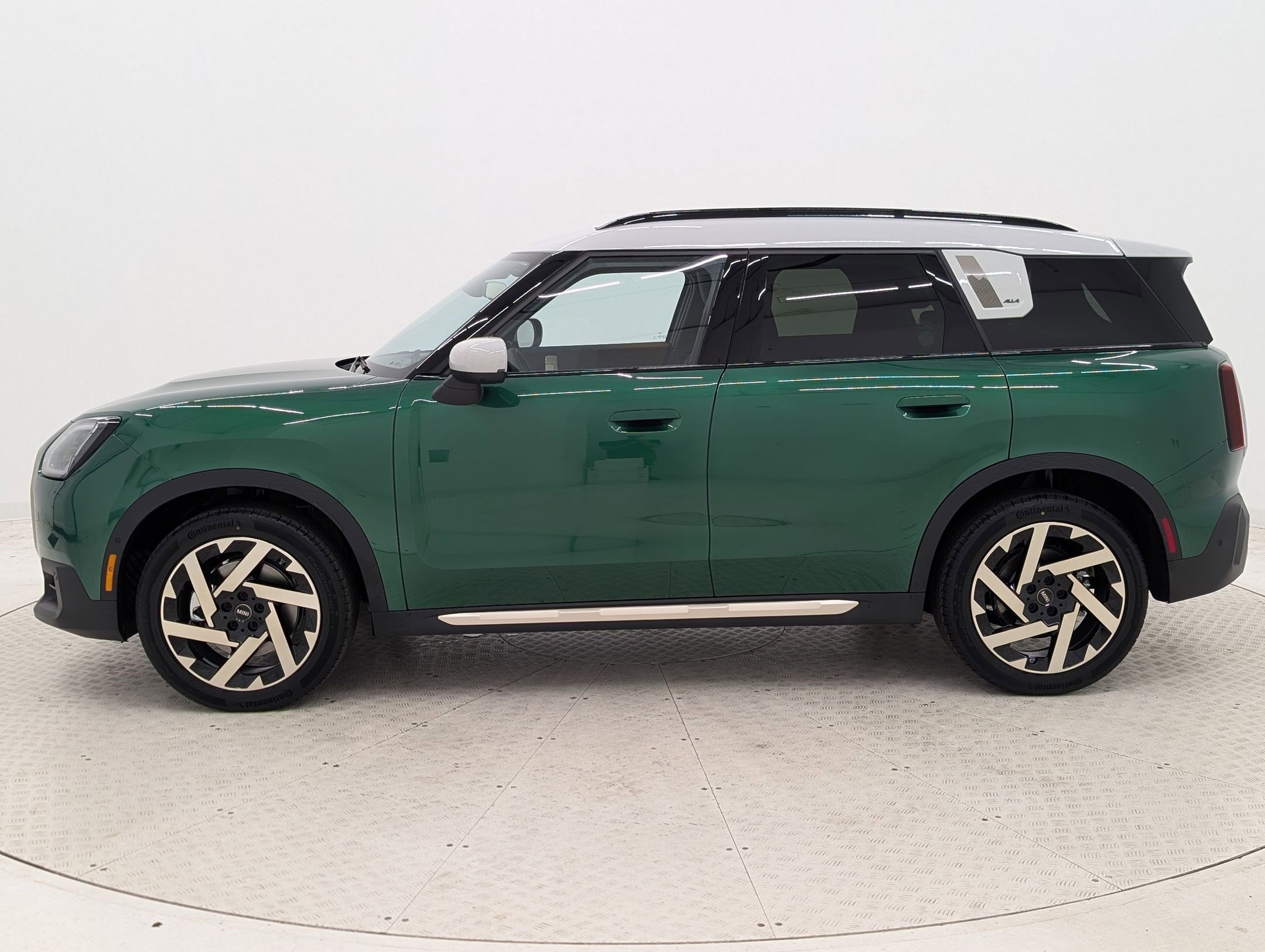 New 2026 MINI Cooper Countryman S image 2