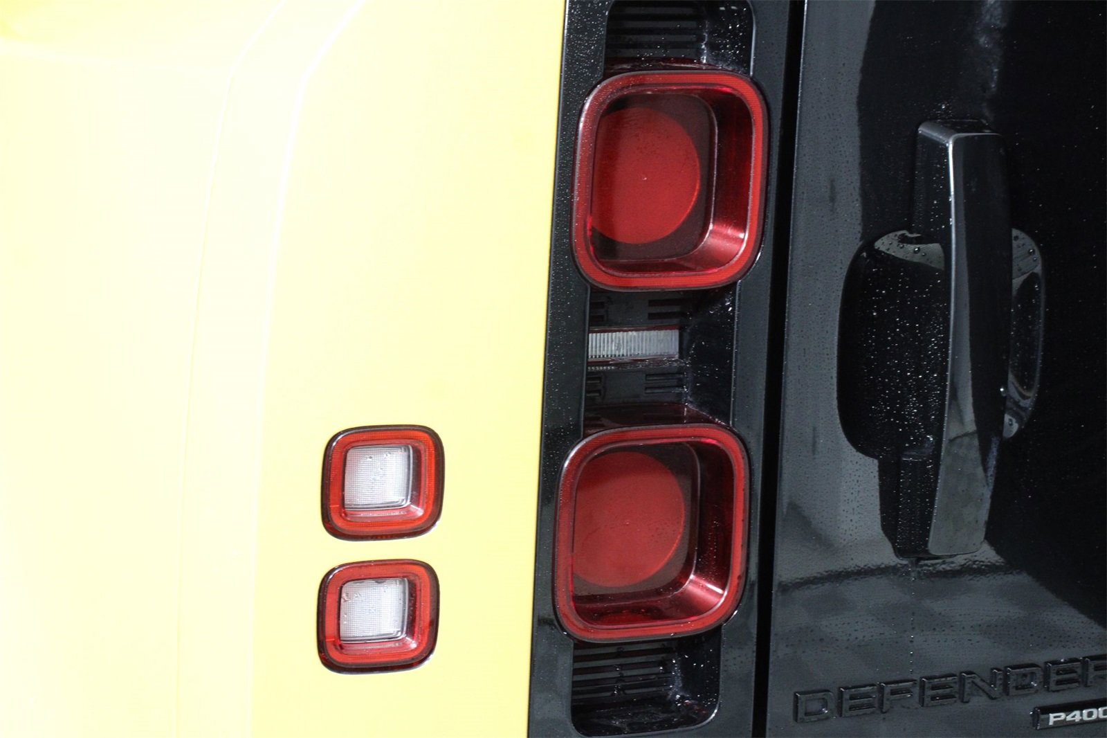 Used 2022 Land Rover Defender 110 X-Dynamic SE image 18