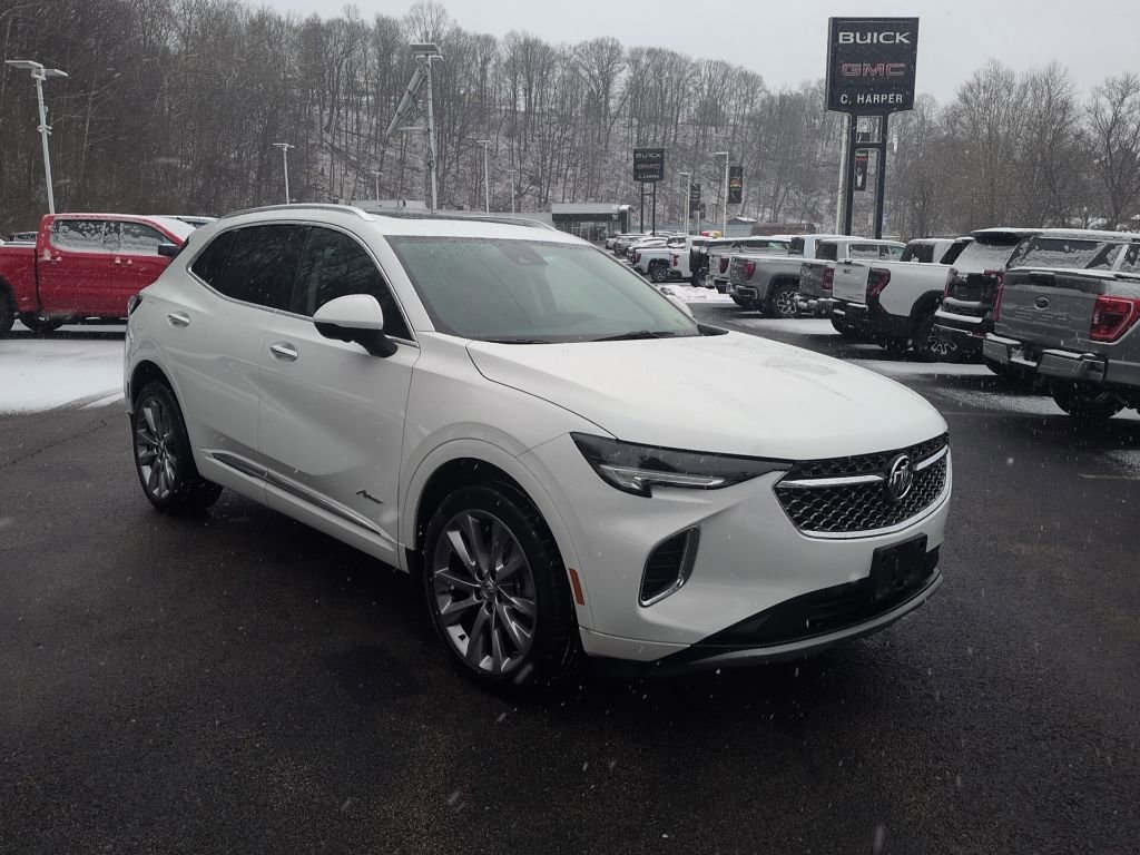 Used 2022 Buick Envision Avenir w/ Safety Package image 3