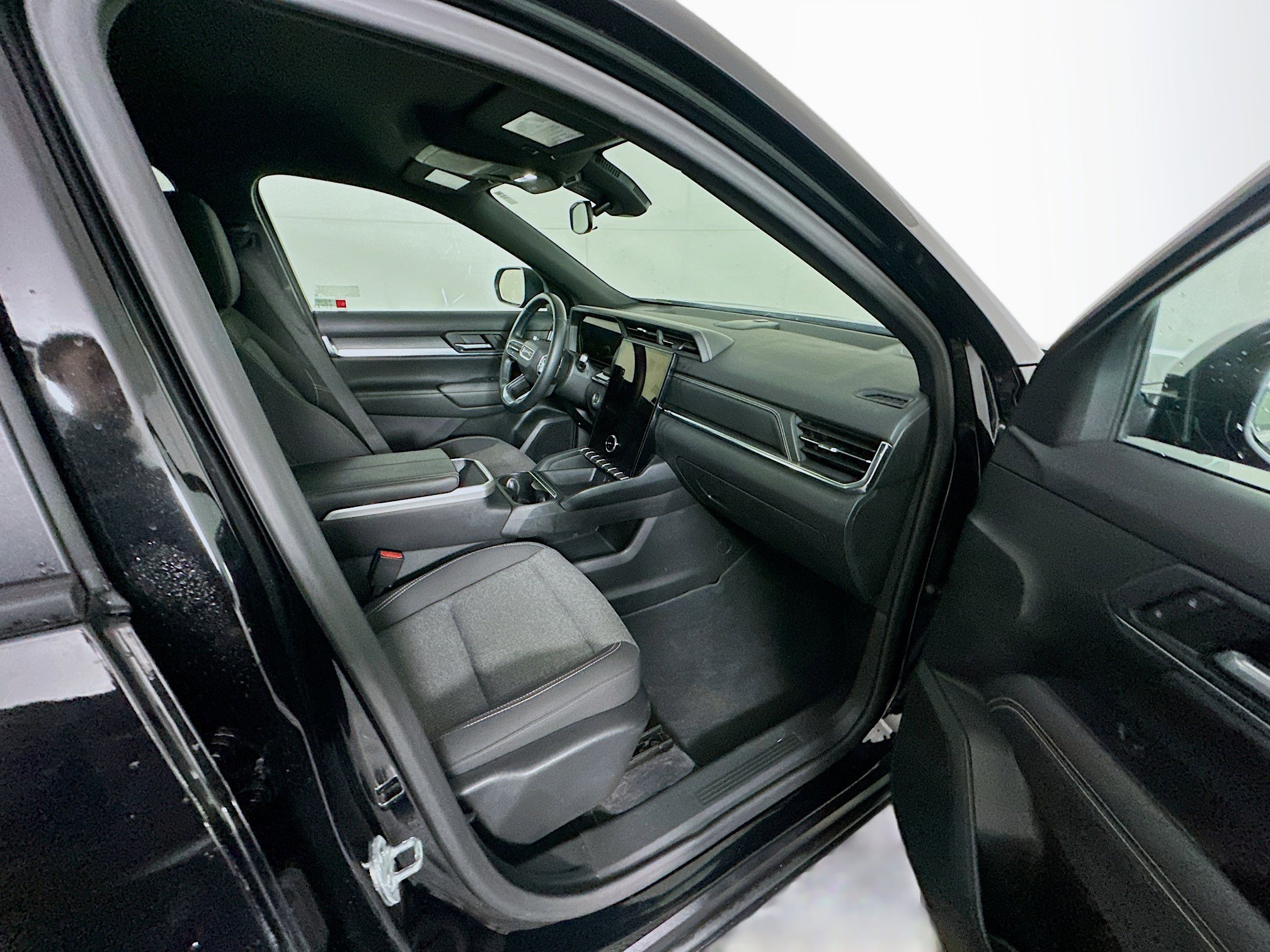 Used 2025 GMC Terrain Elevation image 30