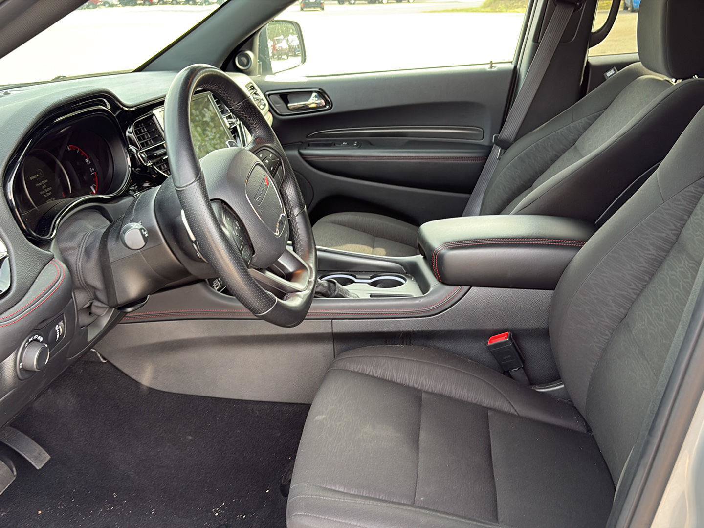 Used 2025 Dodge Durango GT AWD/4WD image 9