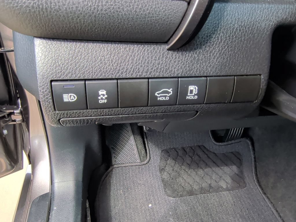 Used 2022 Toyota Camry SE FWD image 15