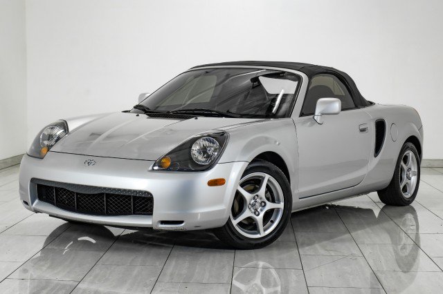 Used 2002 Toyota MR2 RWD image 4