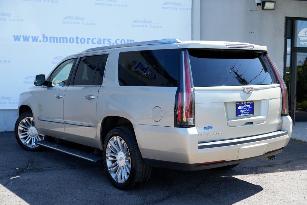 Used 2015 Cadillac Escalade ESV Platinum AWD/4WD image 4