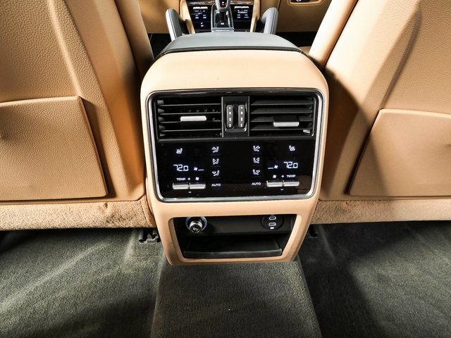 Certified 2023 Porsche Cayenne S AWD/4WD image 22