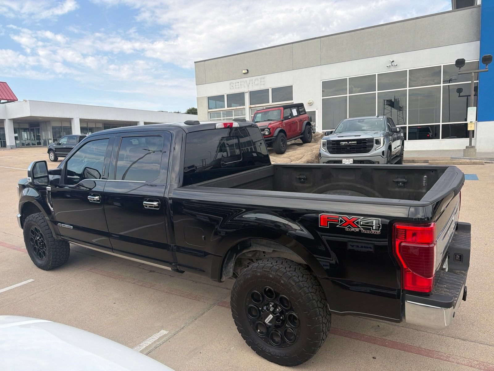 Used 2020 Ford F250 King Ranch w/ King Ranch Ultimate Package AWD/4WD image 2
